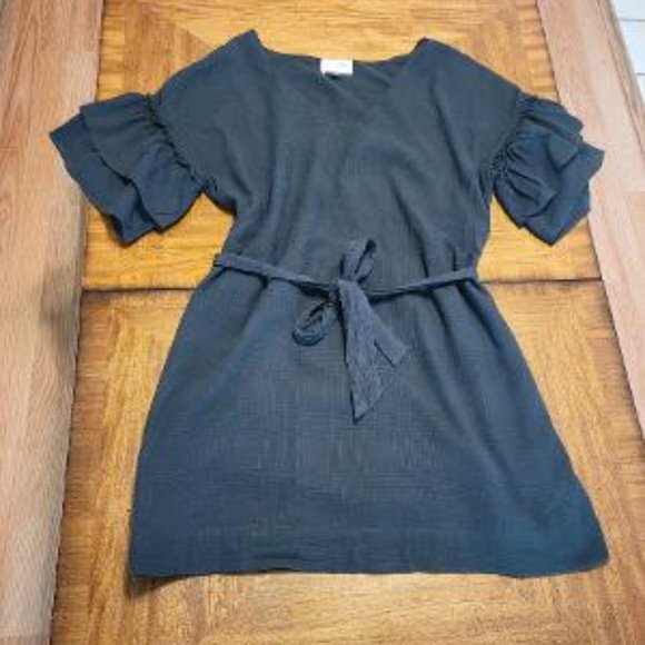 Universal Thread Dresses & Skirts - Universal Thread Gray Dress - Layered Sleeves